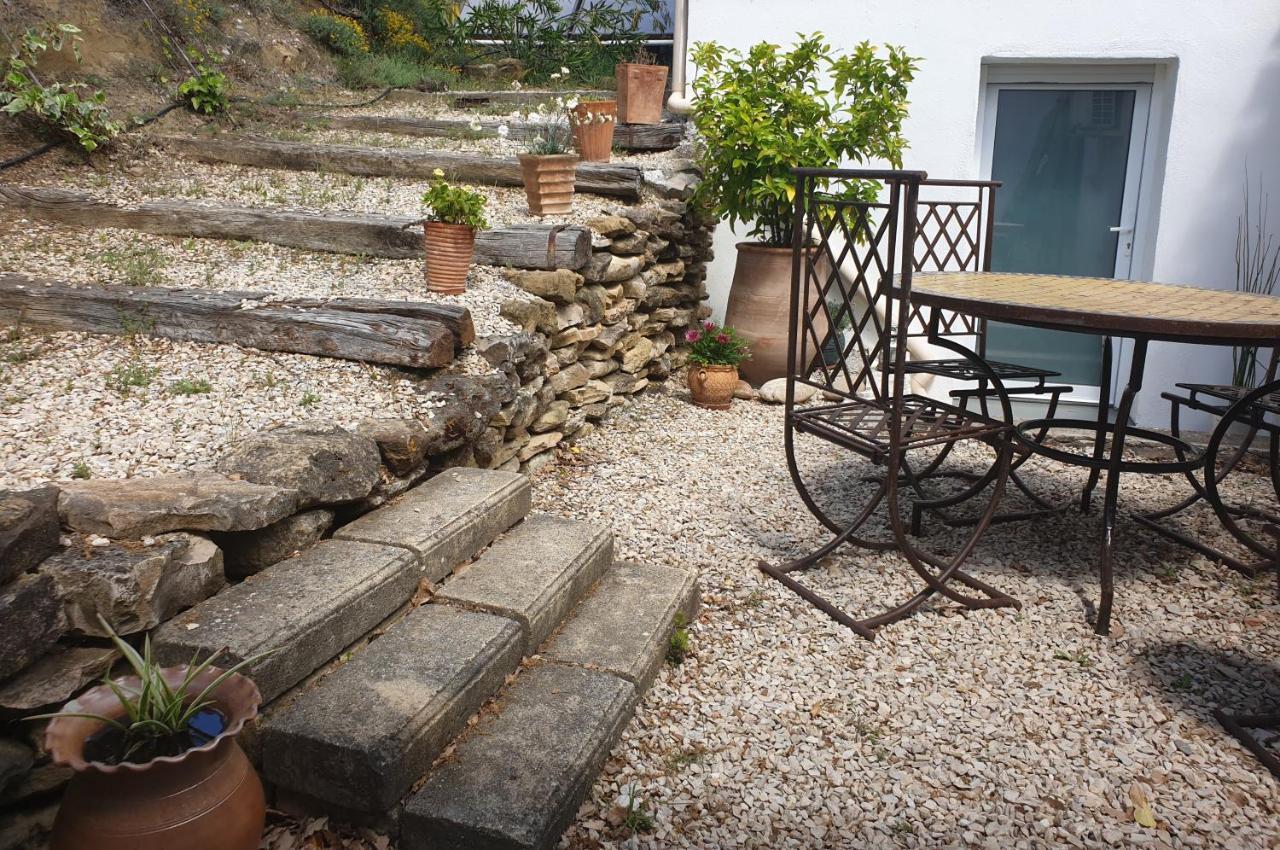 Gites L'Hermitage La Tour-dʼAigues المظهر الخارجي الصورة